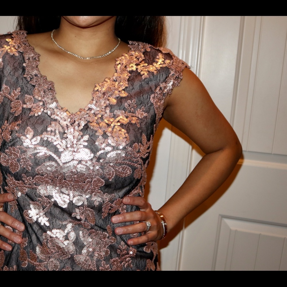 Dress - Picture 2 of 3